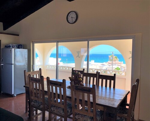 Your Family Vaycay, at the Beach!