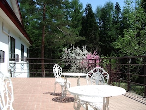 Outdoor dining - Sanmalte Hotel (Hakuba)