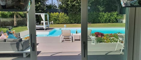 Innenpool, Außenpool