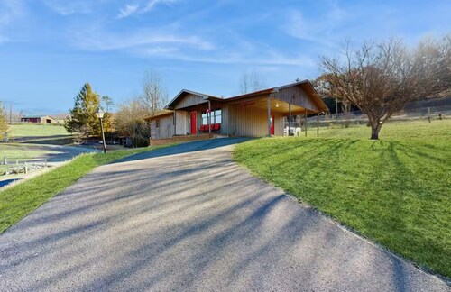 Mini Farm Stay with Animals - Near Asheville