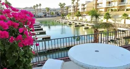 DM for SNOWBIRD RATE! Gated Community, Private Dock & Marina. Great River Views!