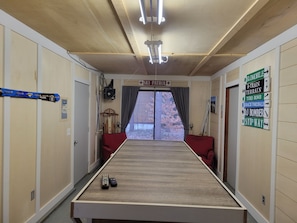 Spielezimmer