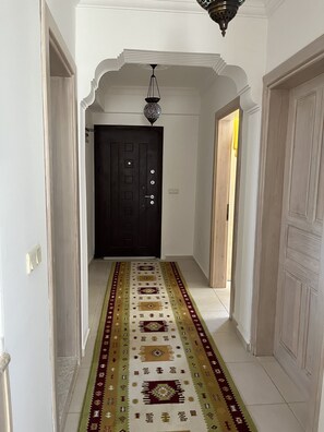 Apartment, Multiple Beds