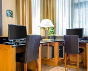 Business center - Budgetel Inn & Suites Atlanta (Doraville)