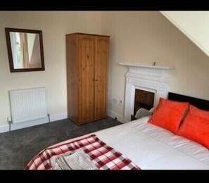 4 bedrooms
