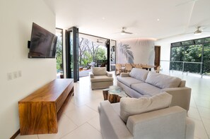 Interior - Tamarindo, Senderos Gated Community Oasis. (Tamarindo)