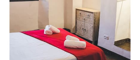 5 chambres, Wi-Fi gratuit, draps fournis