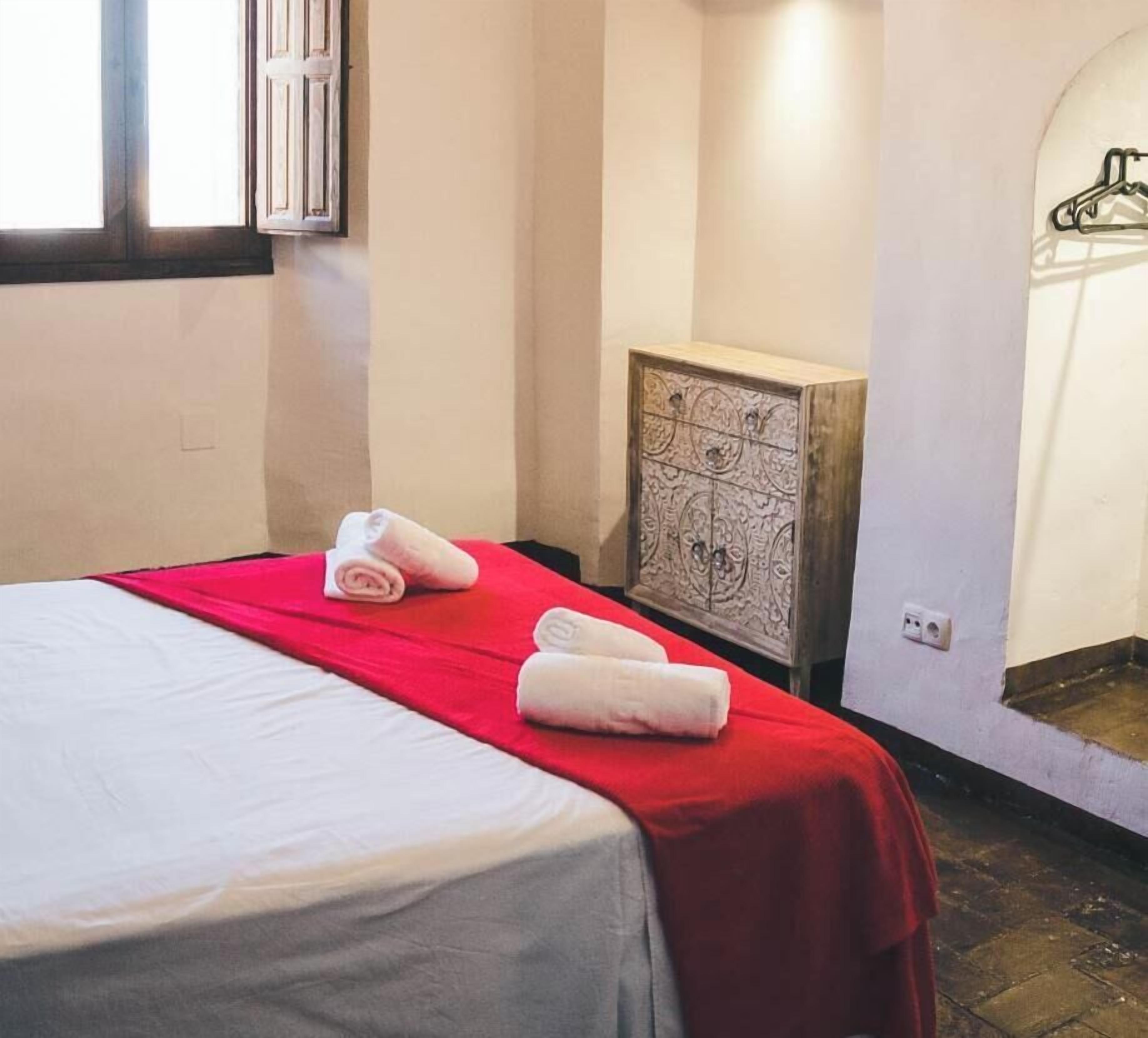 5 chambres, Wi-Fi gratuit, draps fournis