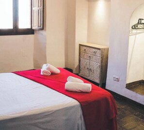 5 chambres, Wi-Fi gratuit, draps fournis