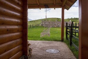 Property grounds - Urban Mansion House in Zabljak (Tepačko Polje)