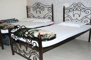 Room - Kelson DX (New Delhi)