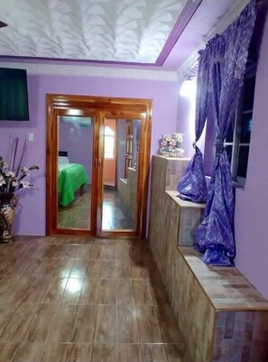 2 camere, ferro/asse da stiro