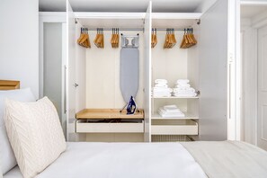 1 habitación, tabla de planchar con plancha, wifi y ropa de cama 