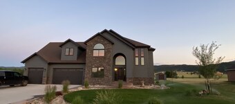 All Amenities!  Salt water hot tub!  Walking trail!  In town!