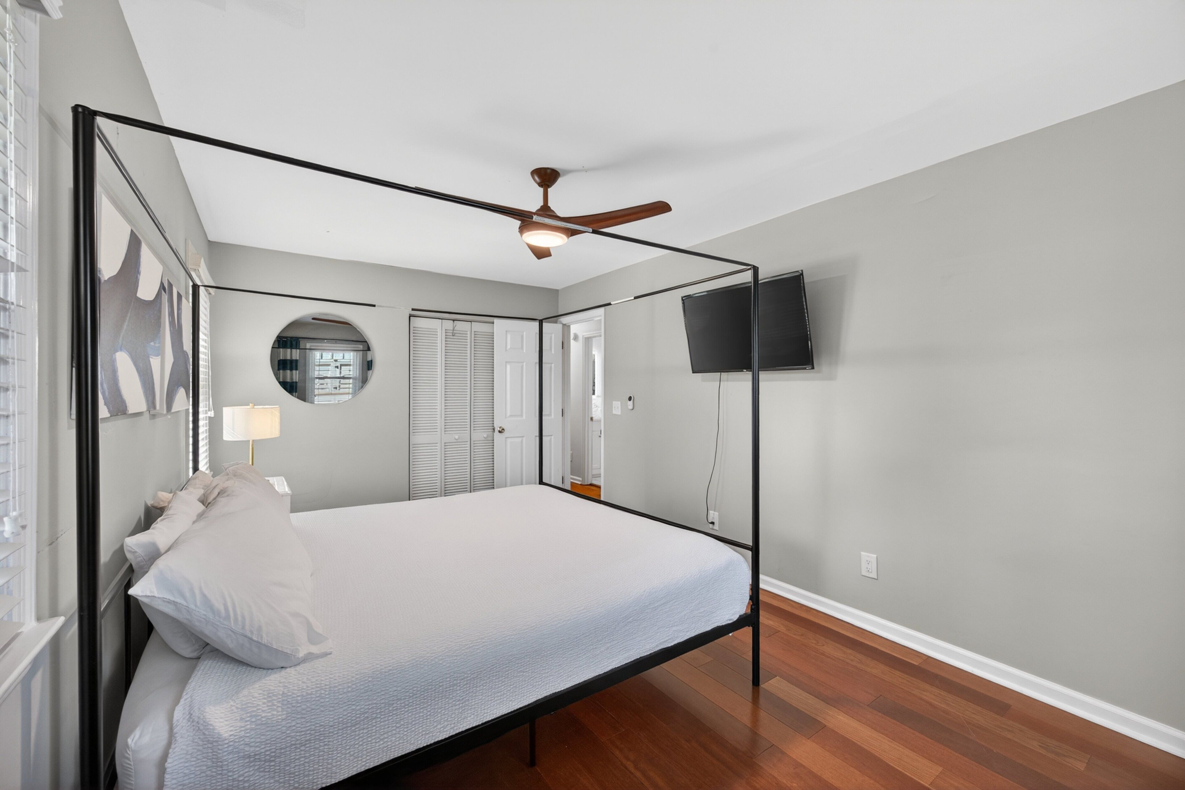 4 chambres, fer et planche à repasser, Wi-Fi, literie fournie