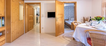 Dog-friendly Vacation Apartment Holl-Horn at the western part of Lake Constance