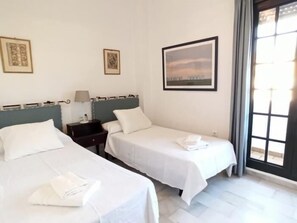 3 Schlafzimmer, Bügeleisen/Bügelbrett, Internetzugang, Bettwäsche