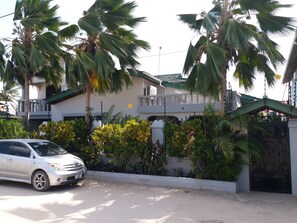 Property grounds - Wonderland (Zanzibar)