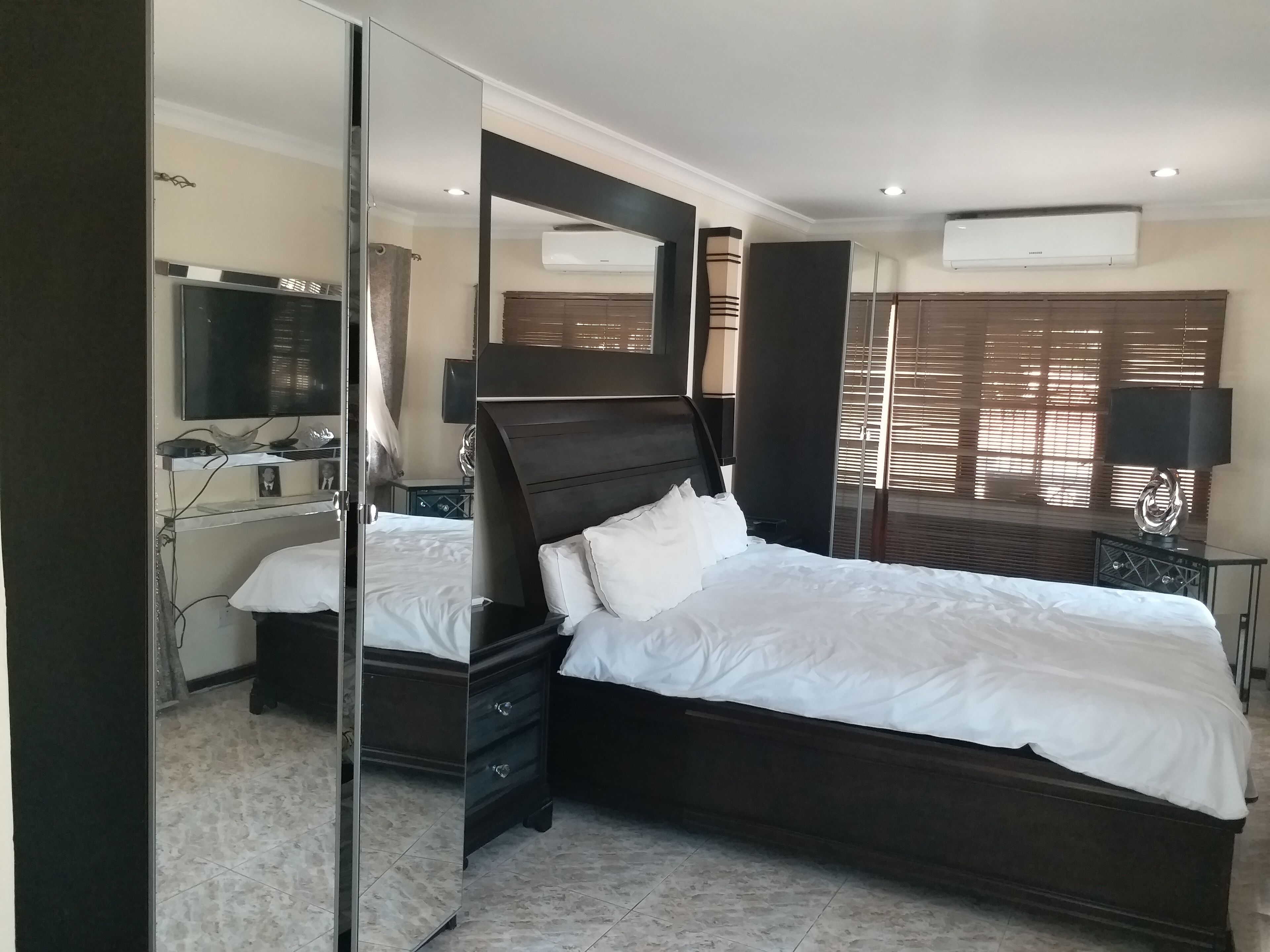 3 bedrooms, desk, iron/ironing board, WiFi