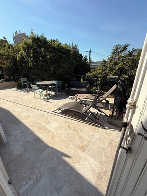 Terrace/patio - Private villa with swimming pool and parking (Marseille)