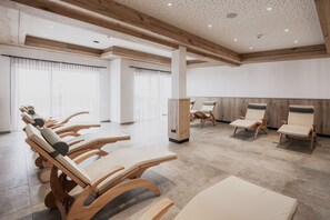 Badstue, dampbad, 2 behandlingsrom og massasje