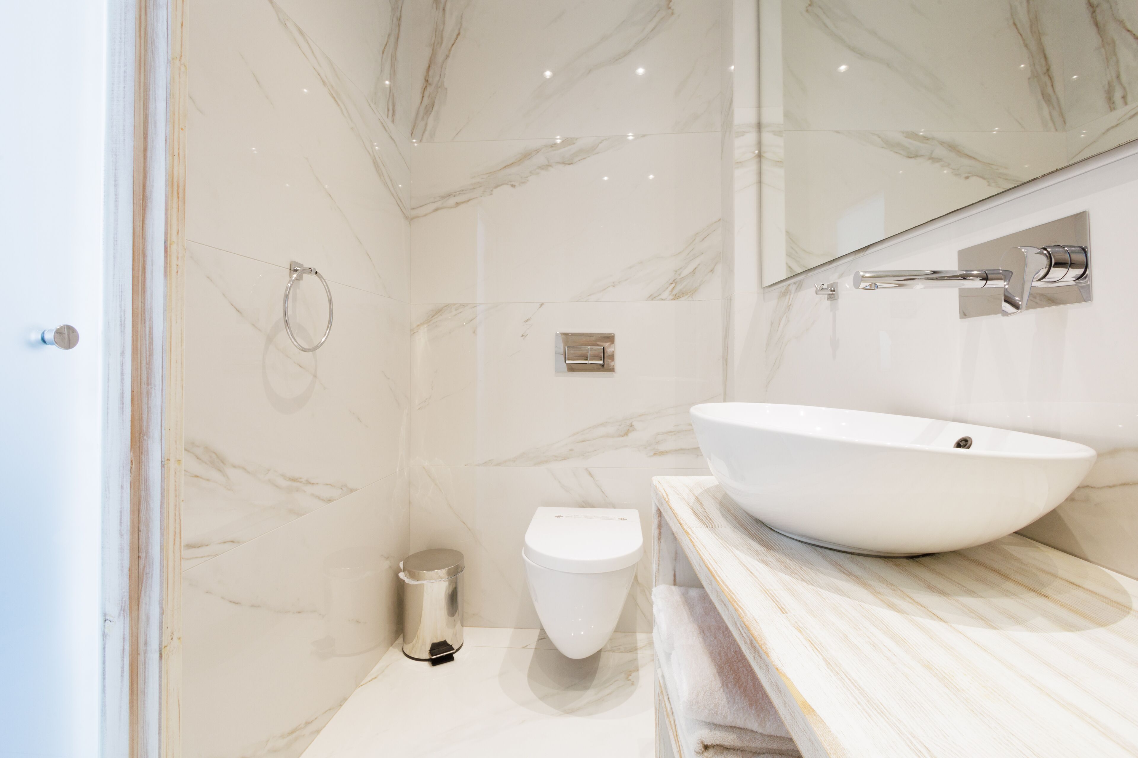 deluxe triple  room with balcony | bathroom | shower, slippers, towels, soap