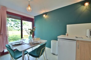 Dining - Domaine de Monplaisir (Montech)