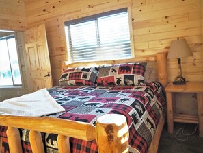 2 bedrooms, free WiFi, bed sheets - Enjoy privacy in this newly built cabin with spectacular view of North Star Lake (Marcell)