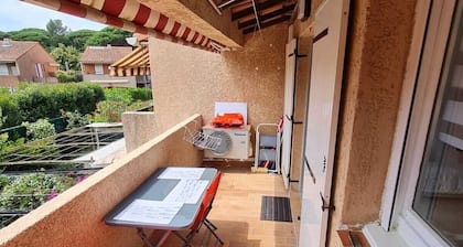 Joli 2 Pièces Neuf 300m Plage
