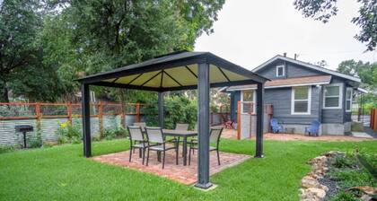 Remodeled Modern 1br/1ba Apt #1 Near Downtown