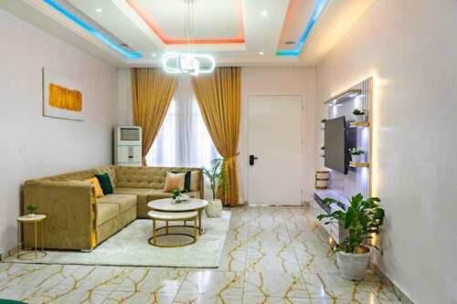 Lovely 4 bedroom semi duplex