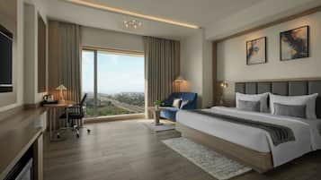 Premium Room, 1 King Bed, City View