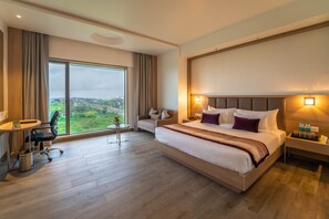 Fern Club Premium Room With Couple Bathtub | Ropa de cama de alta calidad y minibar