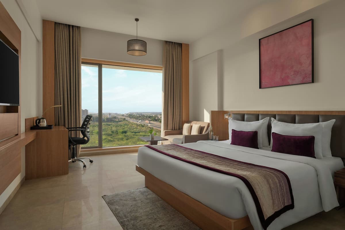 Classic Room, 1 Queen Bed, Mountain View