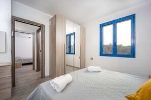 2 bedrooms, iron/ironing board, travel cot, WiFi