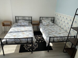 2 chambres, fer et planche à repasser, Wi-Fi gratuit