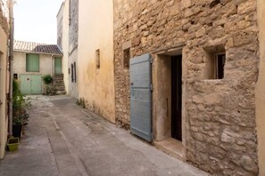 Enceinte de lâhĂ©bergement