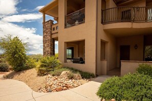 Exterior - Ground Level Heavenly Suite | Private BBQ Patio, Sleeps 12 (Hurricane)