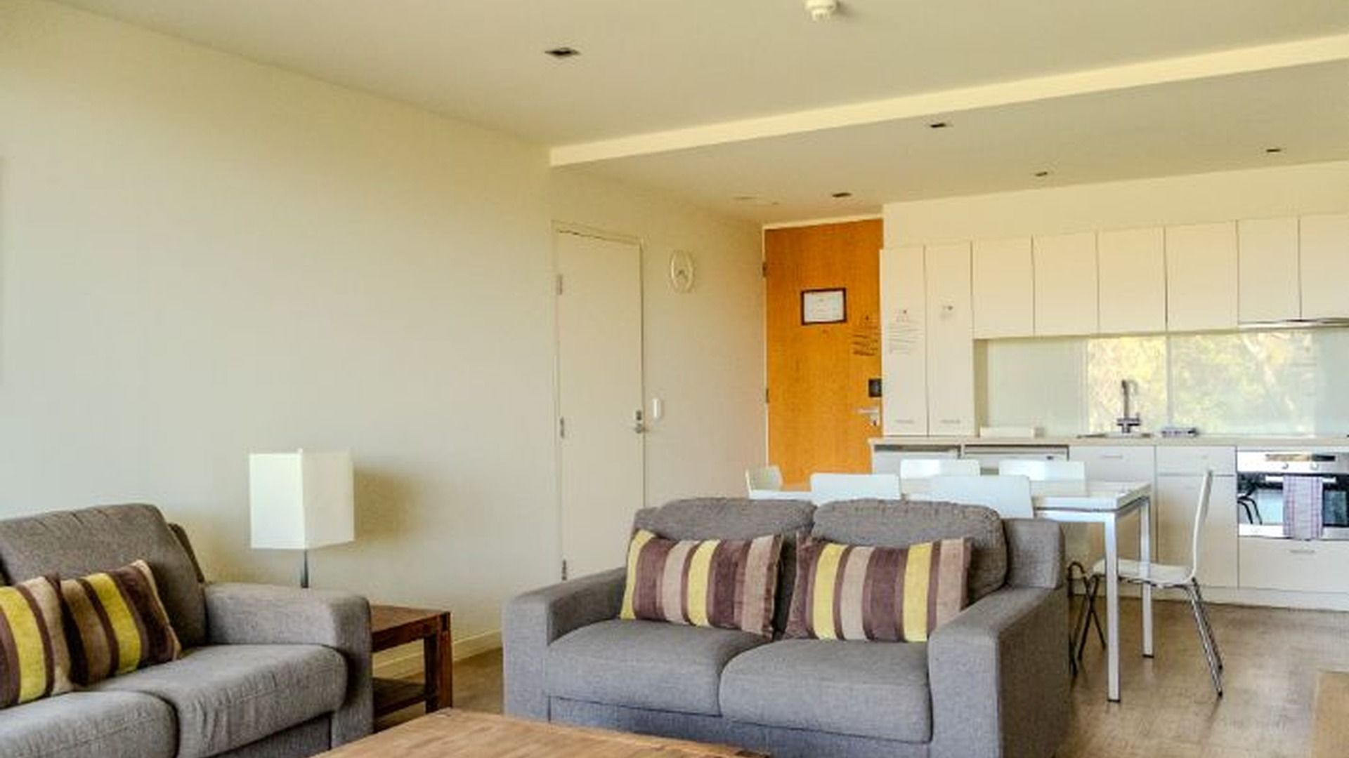 Smart TV, DVD player