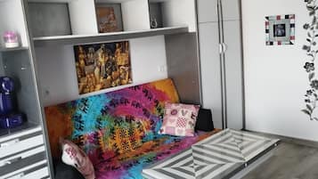 Smart TV, books