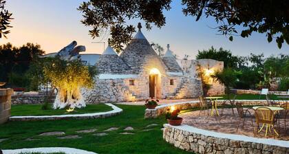 THE TRULLI COURT - TRULLO BASIL -