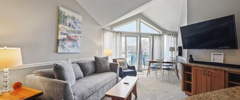 Dog Friendly | Loft Style | Downtown Charlevoix | Indoor/Outdoor Pool