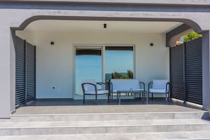 Apartment (A1) | Terrace/patio - Apartments Rose (Crikvenica)
