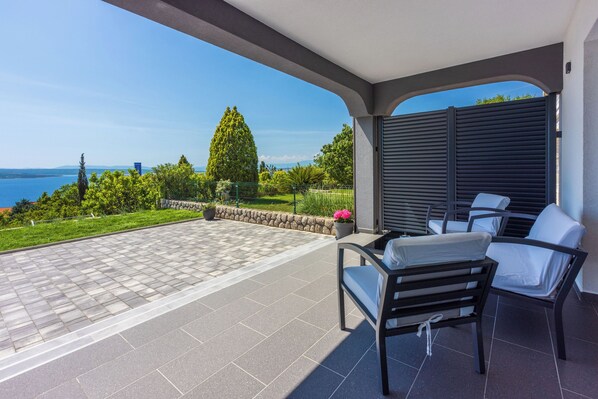 Apartment (A2) | Water view