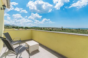 Balcony - Villa Petrel (Pakostane)