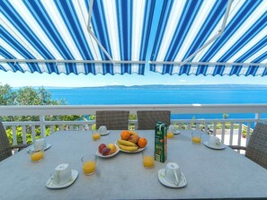 Terrace/patio - Apartments Mario (Brela)