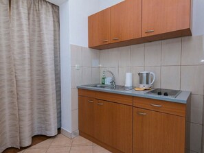 Apartment (A2) | Dapur peribadi | Peti sejuk, ketuhar gelombang mikro, ketuhar, dapur 