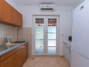 Apartment (A2) | Dapur peribadi | Peti sejuk, ketuhar gelombang mikro, ketuhar, dapur 