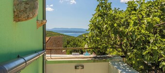 Villa Green Point