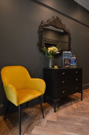 Interior - Raniven (Oban)